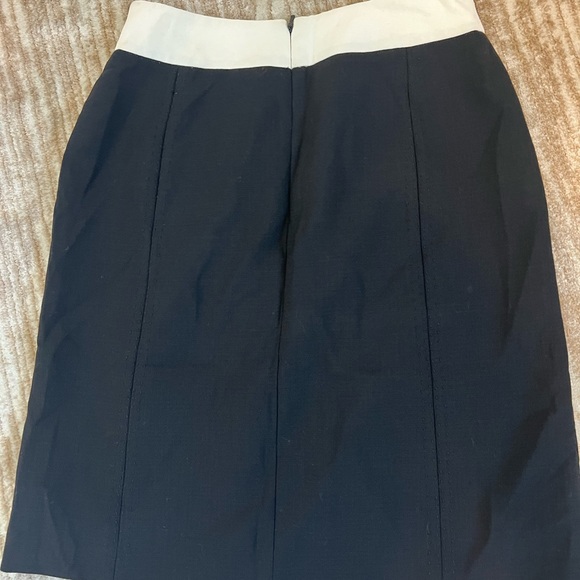 Tory Burch Black and White Skirt NWOT - Picture 3 of 3